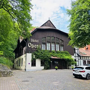 Opera Hotel
